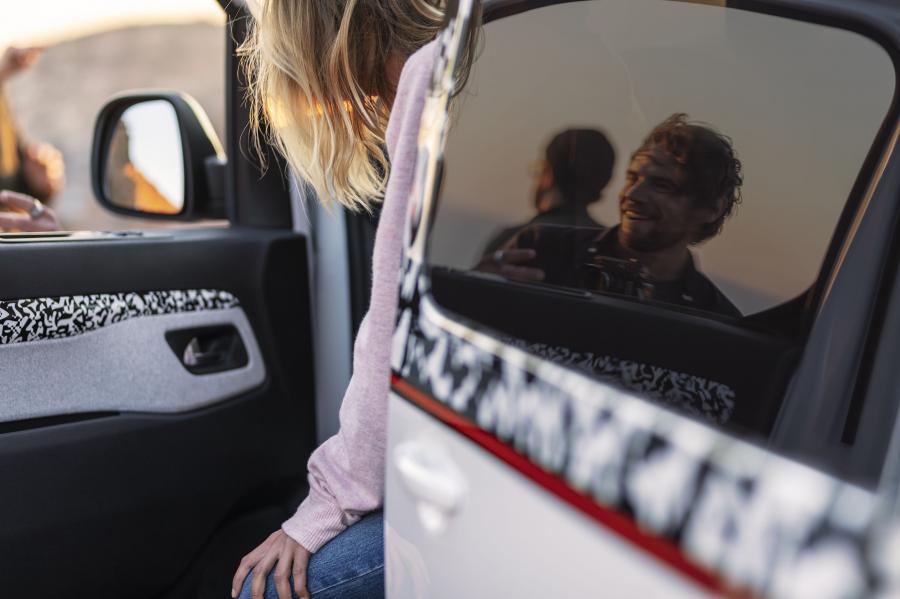 Детали экстерьера Citroen SpaceTourer The Citroenist Concept 2019 года  (фото 24 из 34)